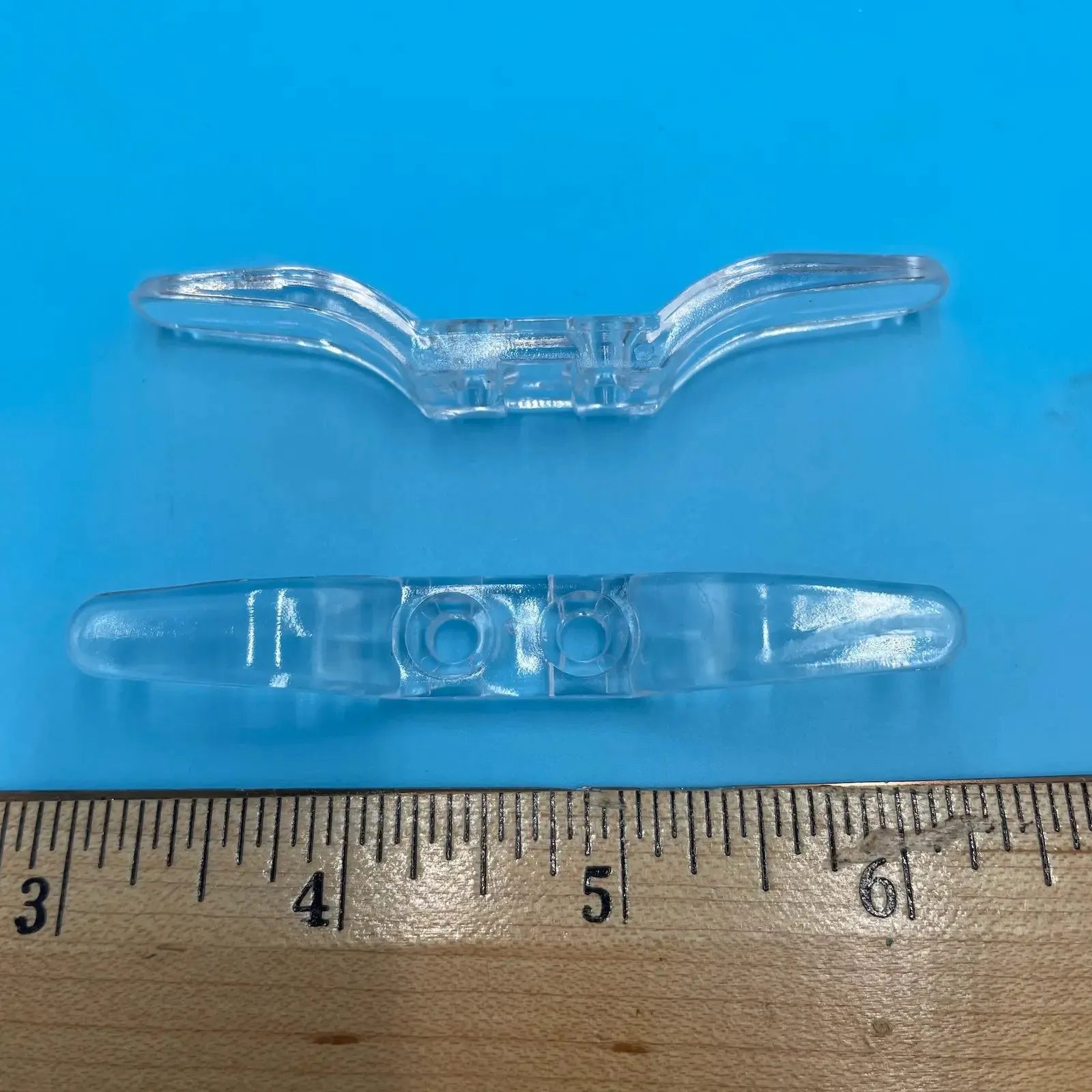 3-1/8" Clear Lucite Cord Cleat (10 Per Bag)