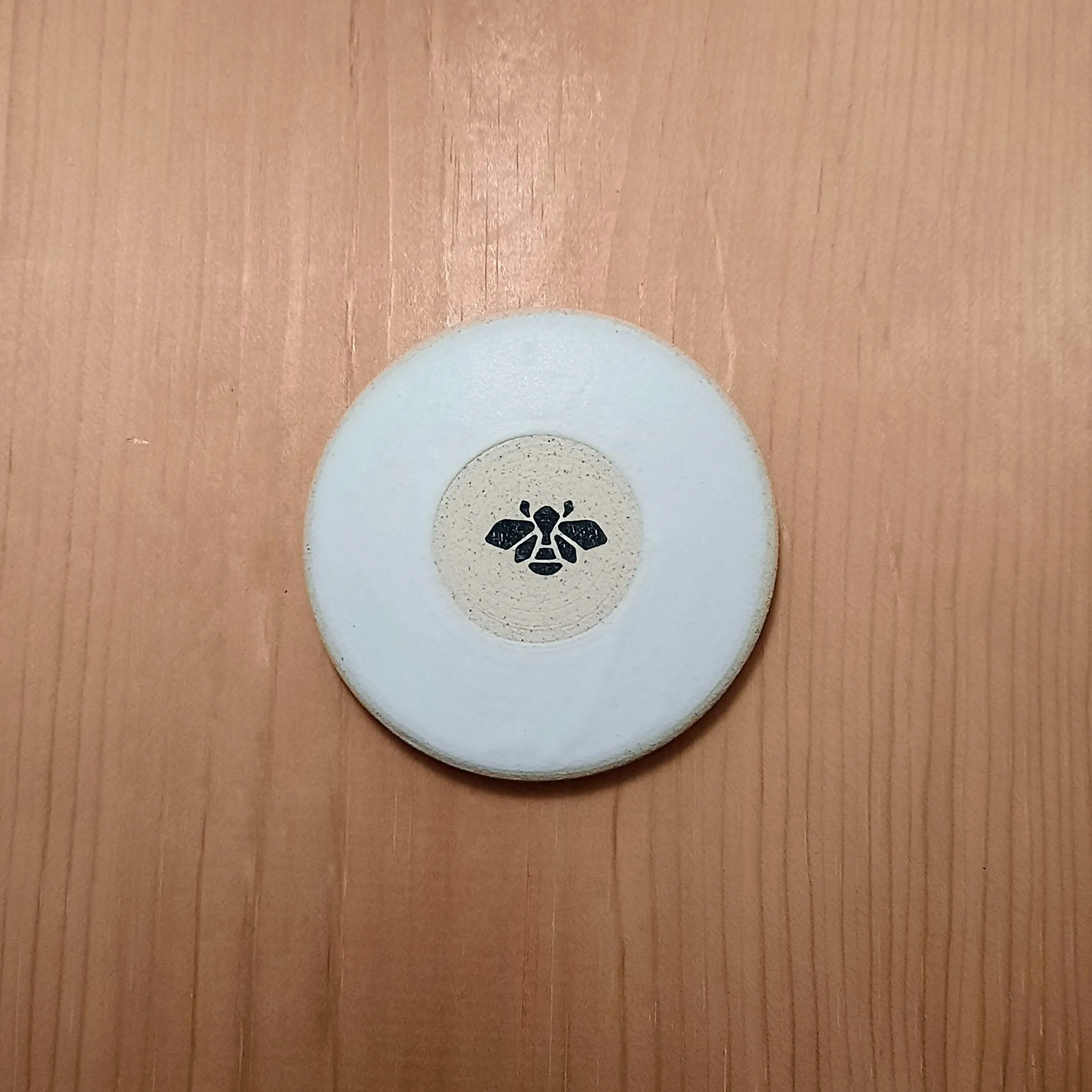 Sucreabeille Bee Coaster by Oly Pots